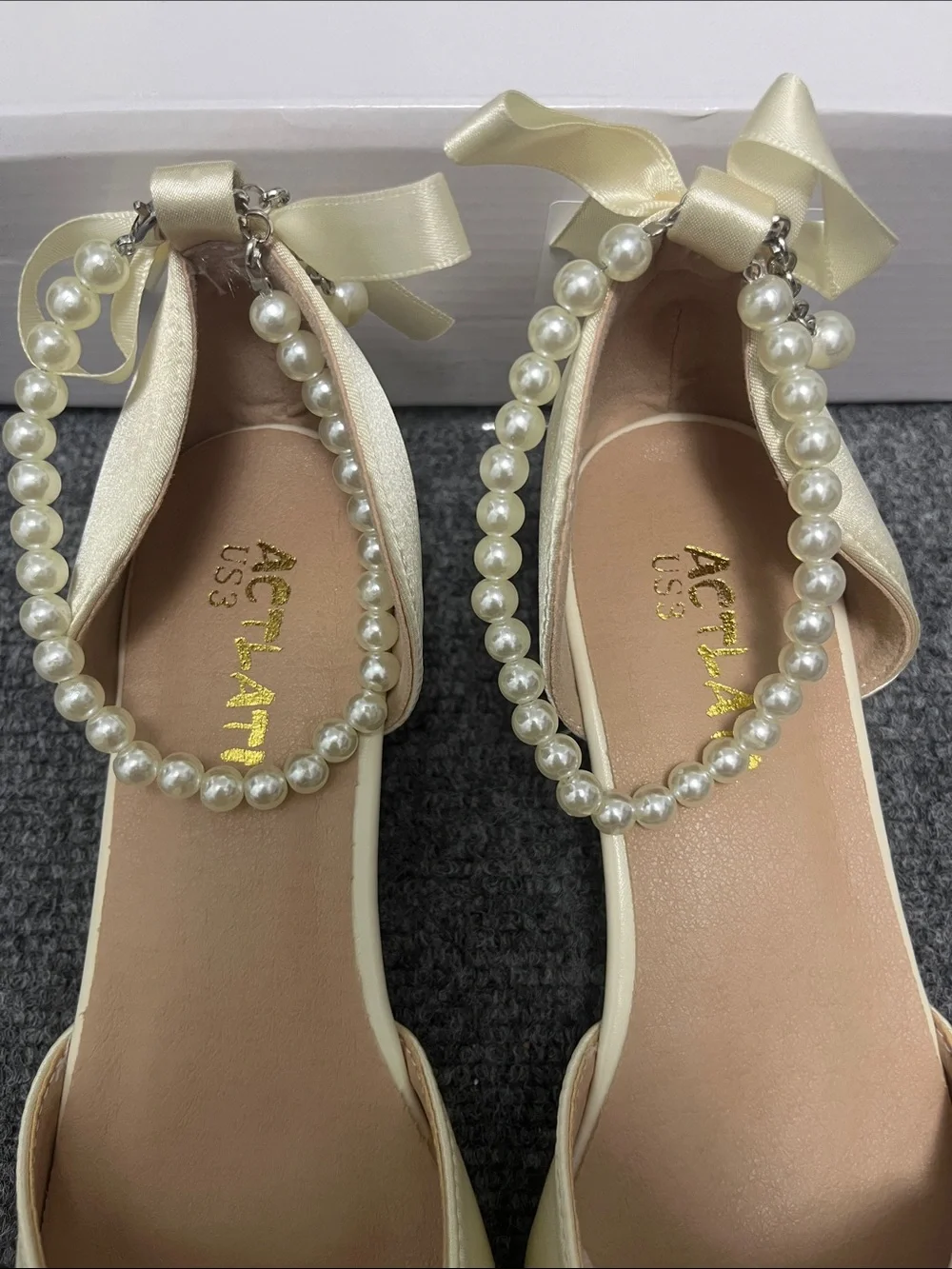 Girls Cream Mary Jane Dress Shoes